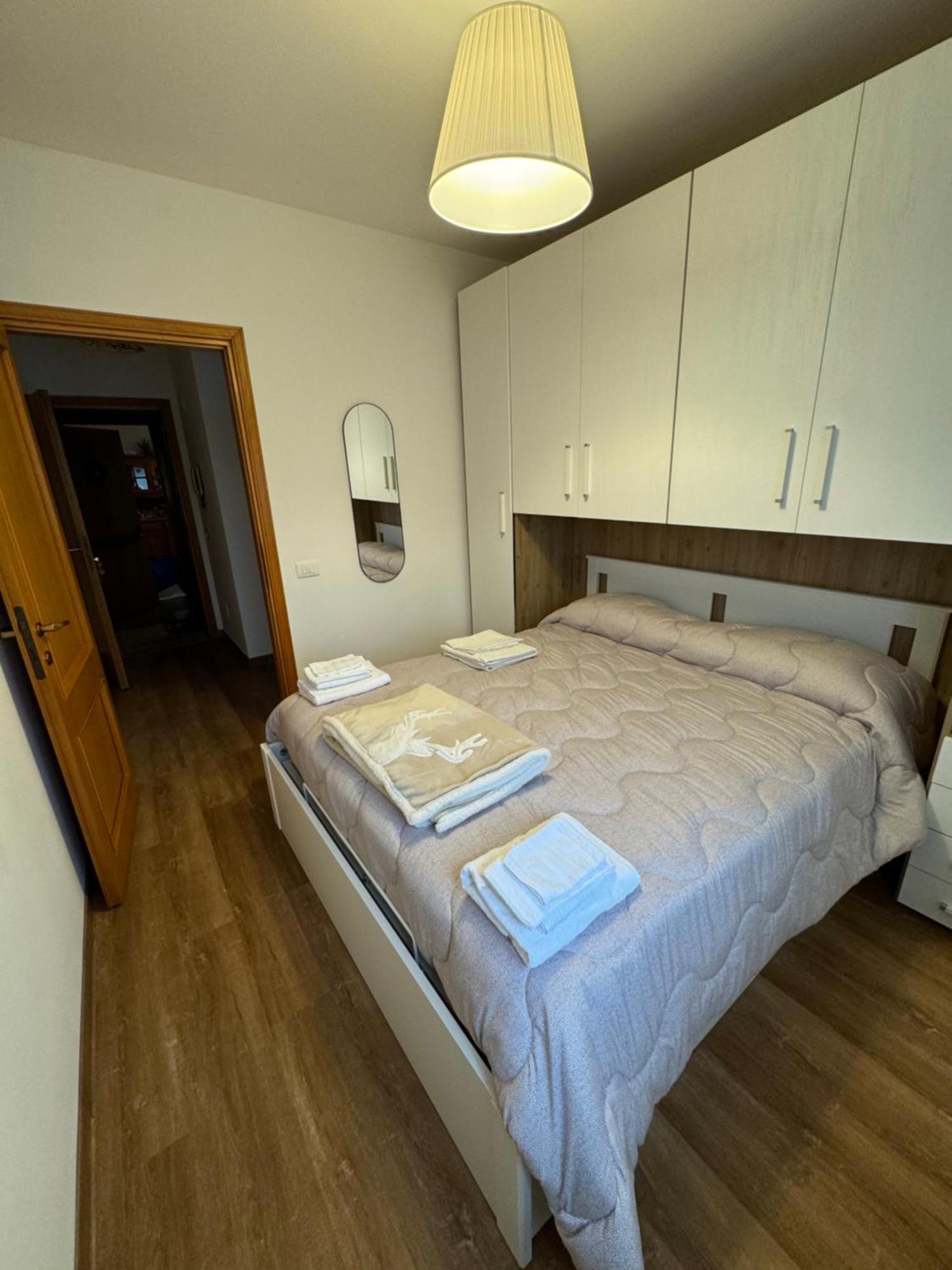 카스텔디상로 Attico - Terrazza Su Castello 아파트 외부 사진
